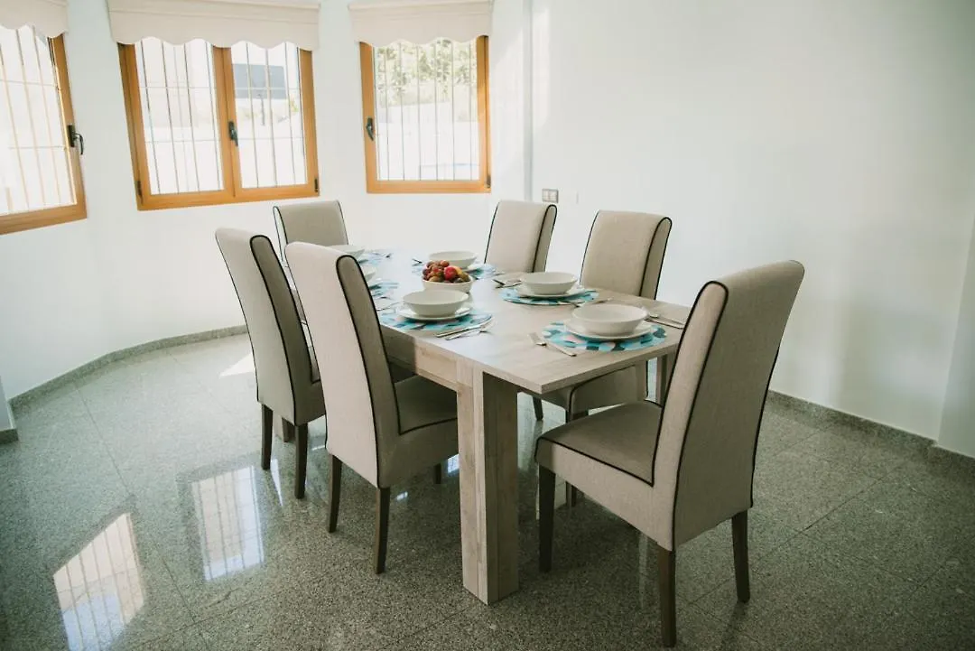 Villa Cervantes Sonnenland con piscina privada climatizada Maspalomas